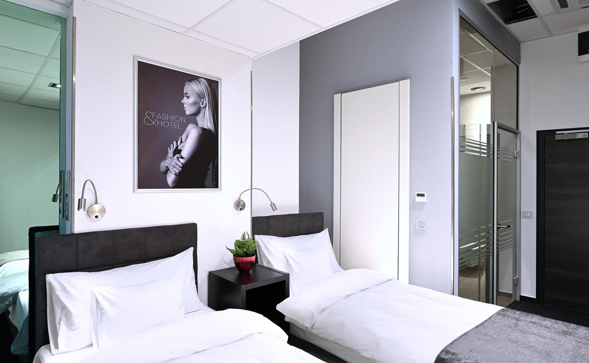 Fashion City Hotel Superior Budapeste Quarto foto